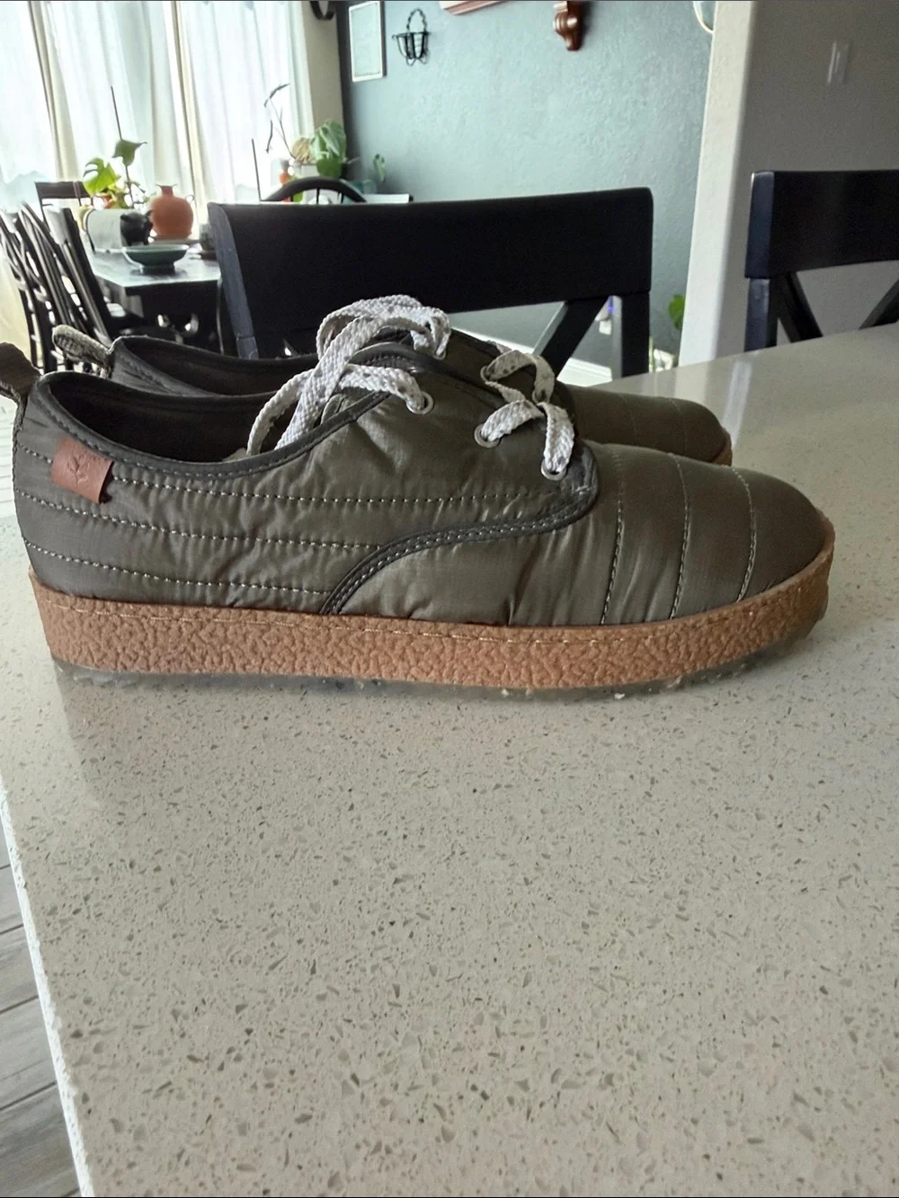 Cool Planet by Steve Madden Puffer Sneaker Olive Green 7